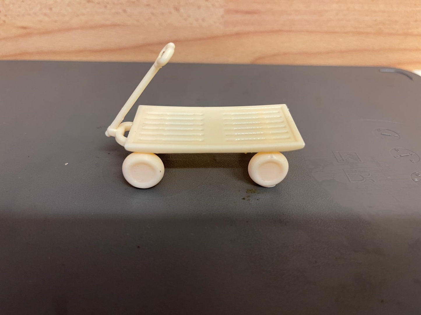 DA11 – Multi Scale Utility Garden Cart