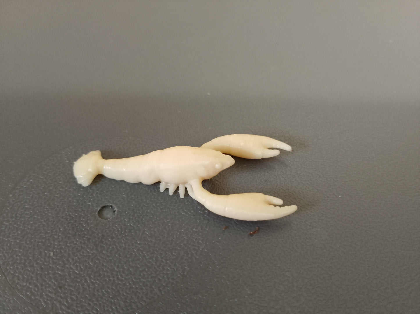 A33 โ 2x Large Model Lobster/Crayfish for RC Fishing Boats & Dioramas