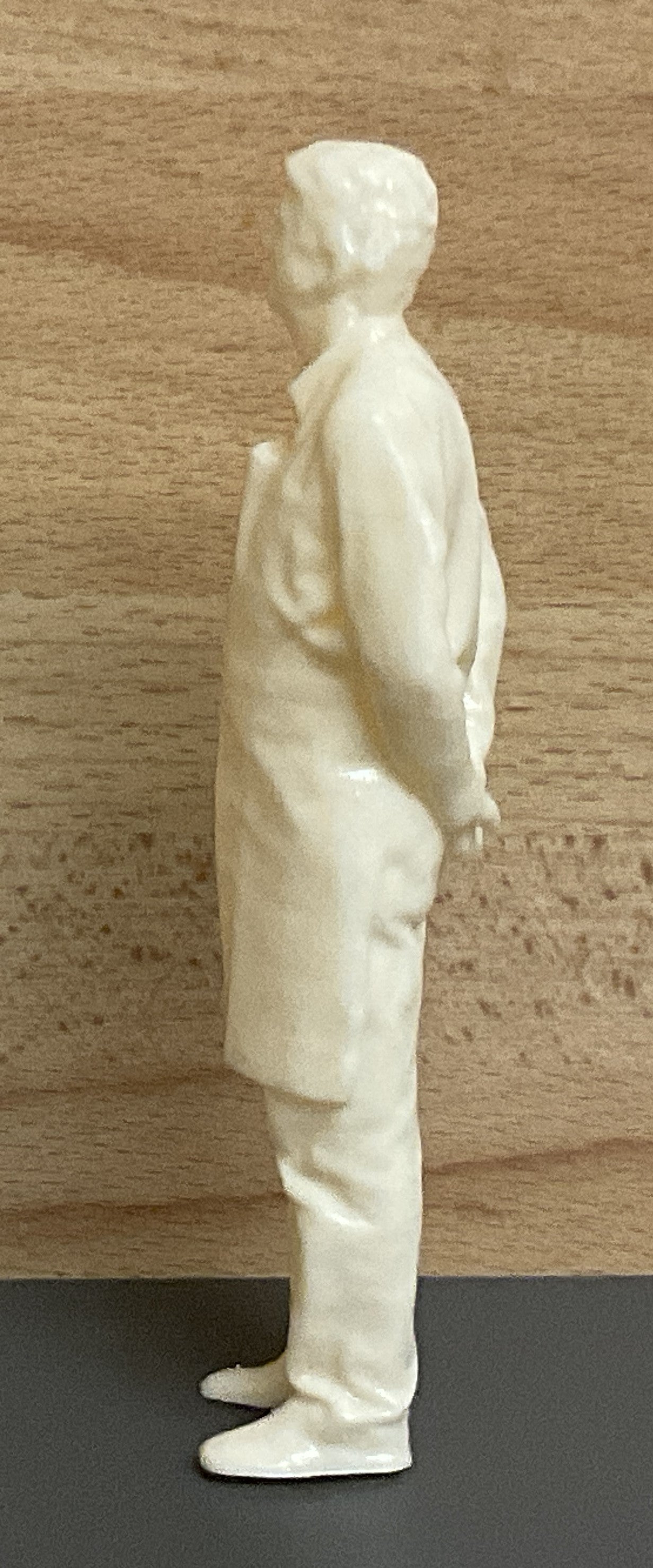 M22 1/10 Scale Butcher Shopkeeper / Toy Maker – Architecture Model Figure