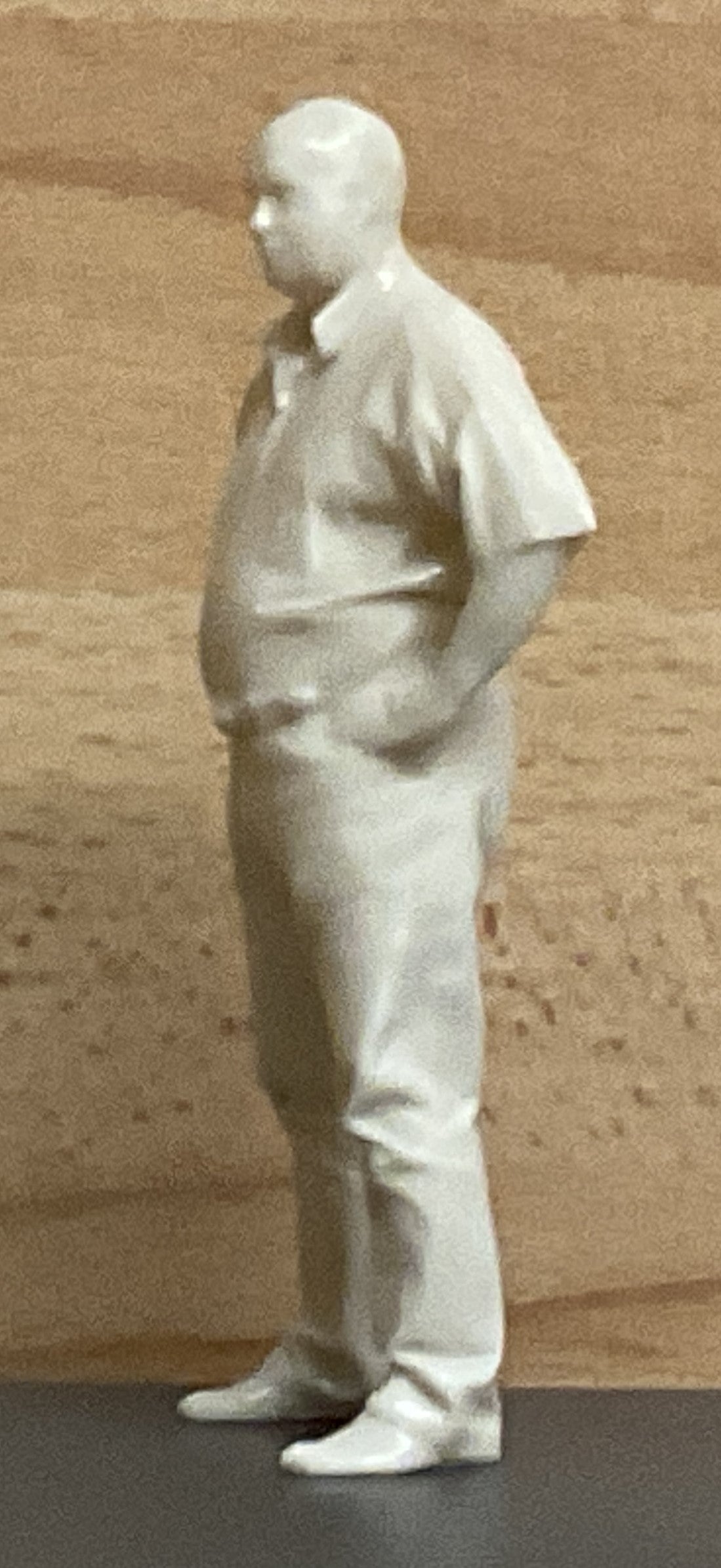M7 man wearing a short-sleeved dress shirt for rc tug boats ships trucks and cars