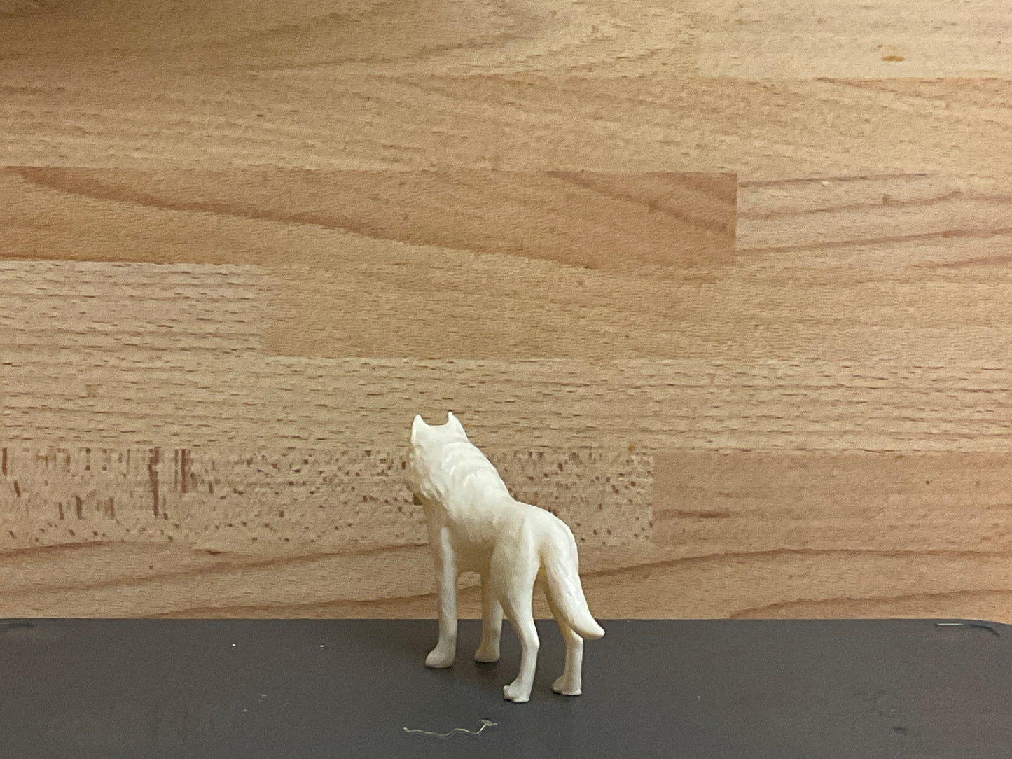 Multi Scale Model Wolf Figure  Jager Hobby A10