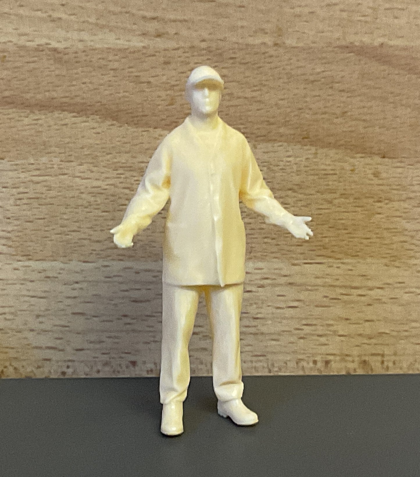 TG4B Romarin Antje Paula III Fishing Boat Unpainted crew figures