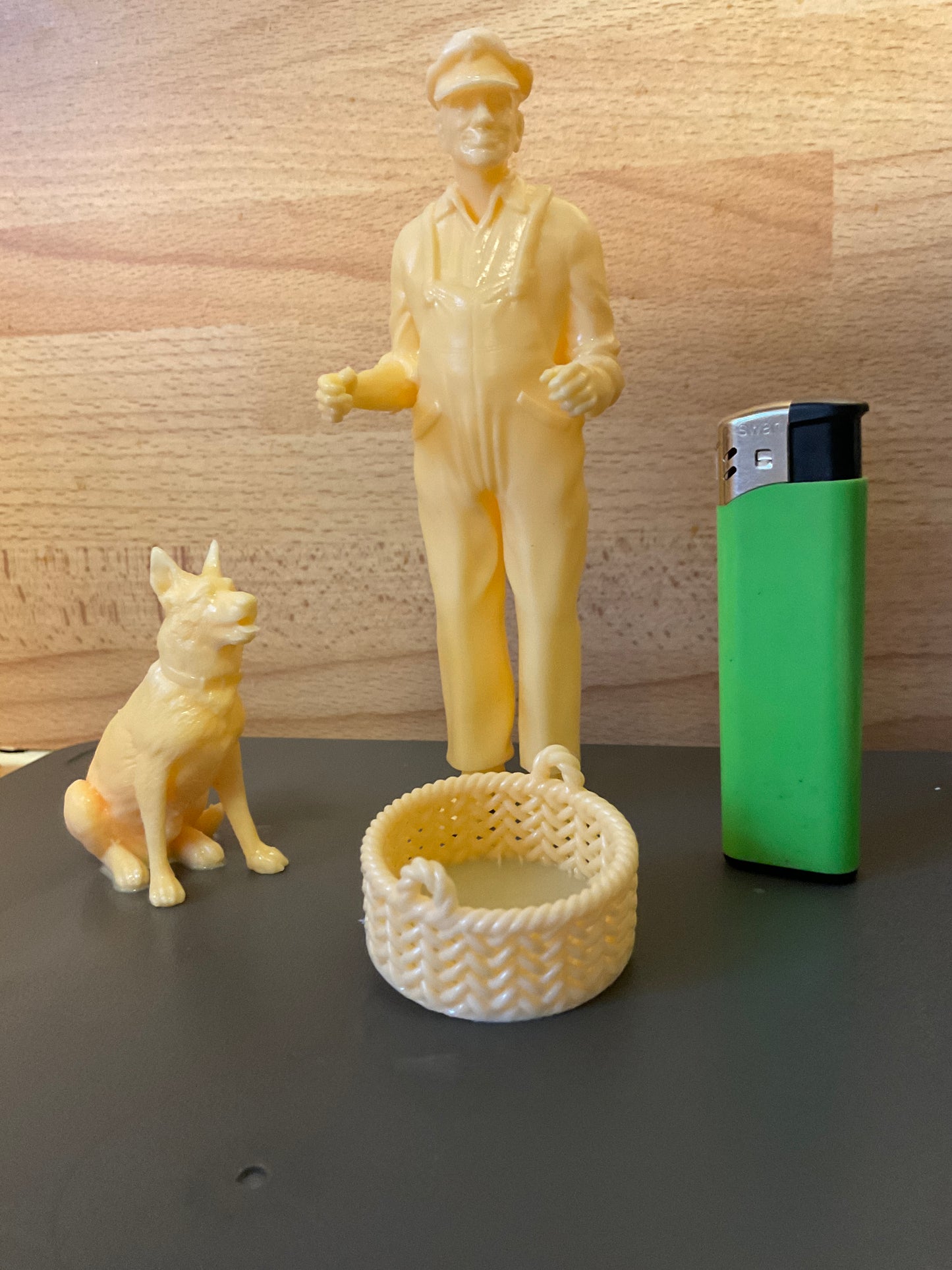German Shepherd dog for Military, Security, or Civilian Dioramas A42