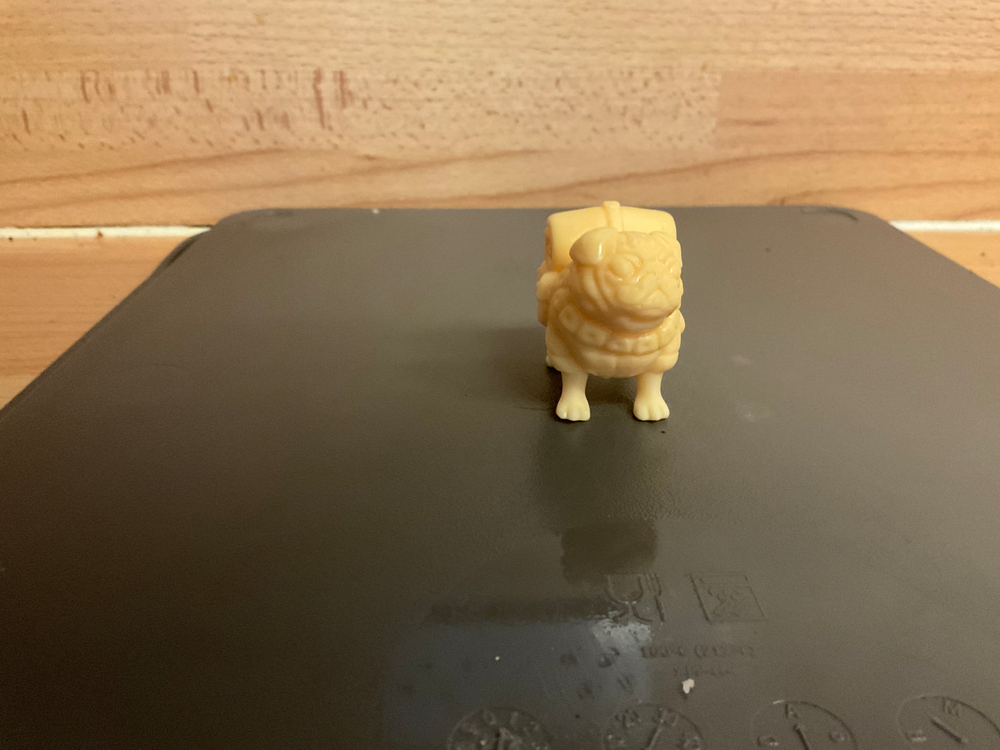 Scale Model Expedition Pug with Backpack Bedroll, A22