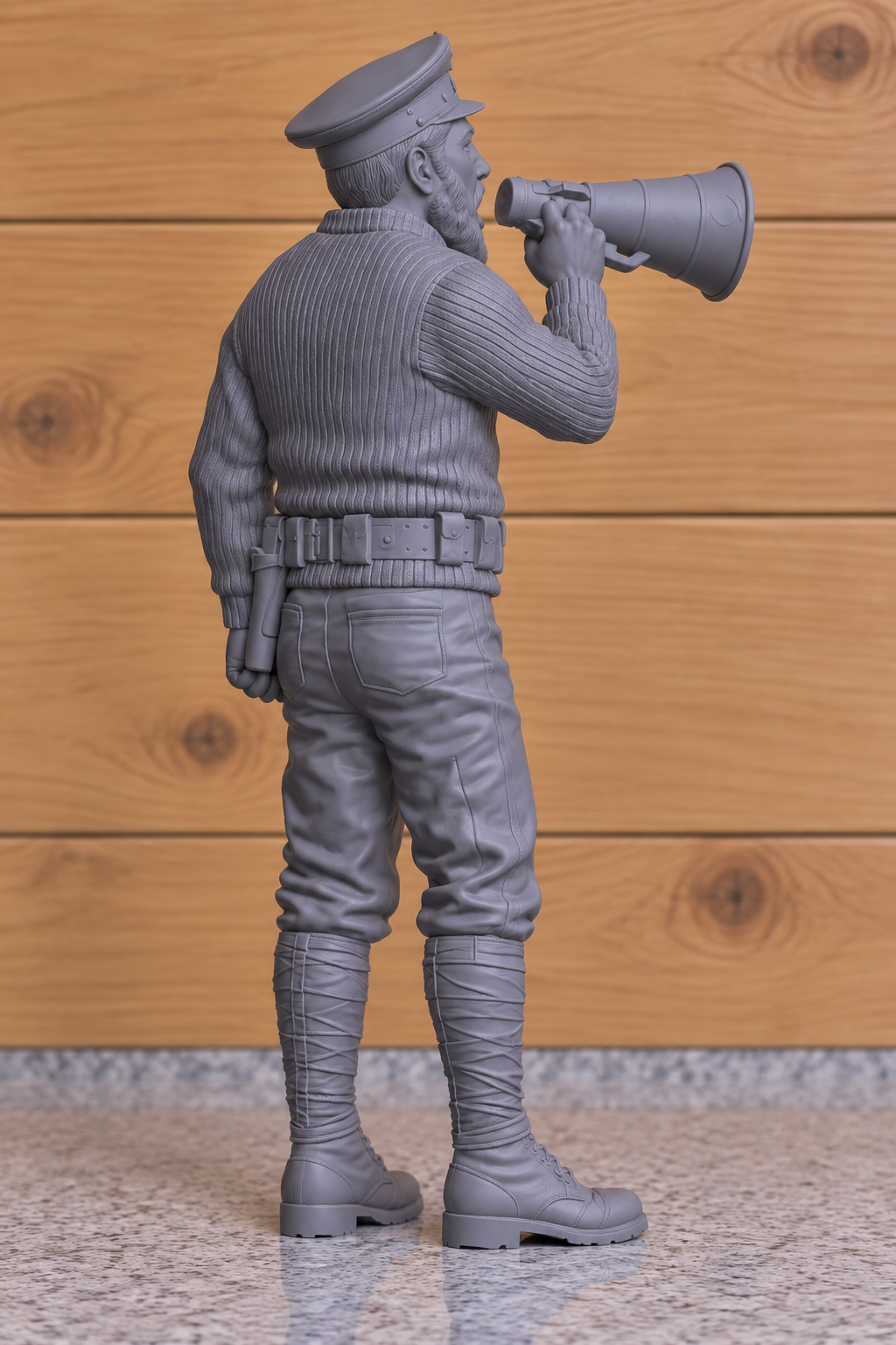 CMB11 Unpainted WWI Royal Navy Coastal Forces Crewman with Megaphone
