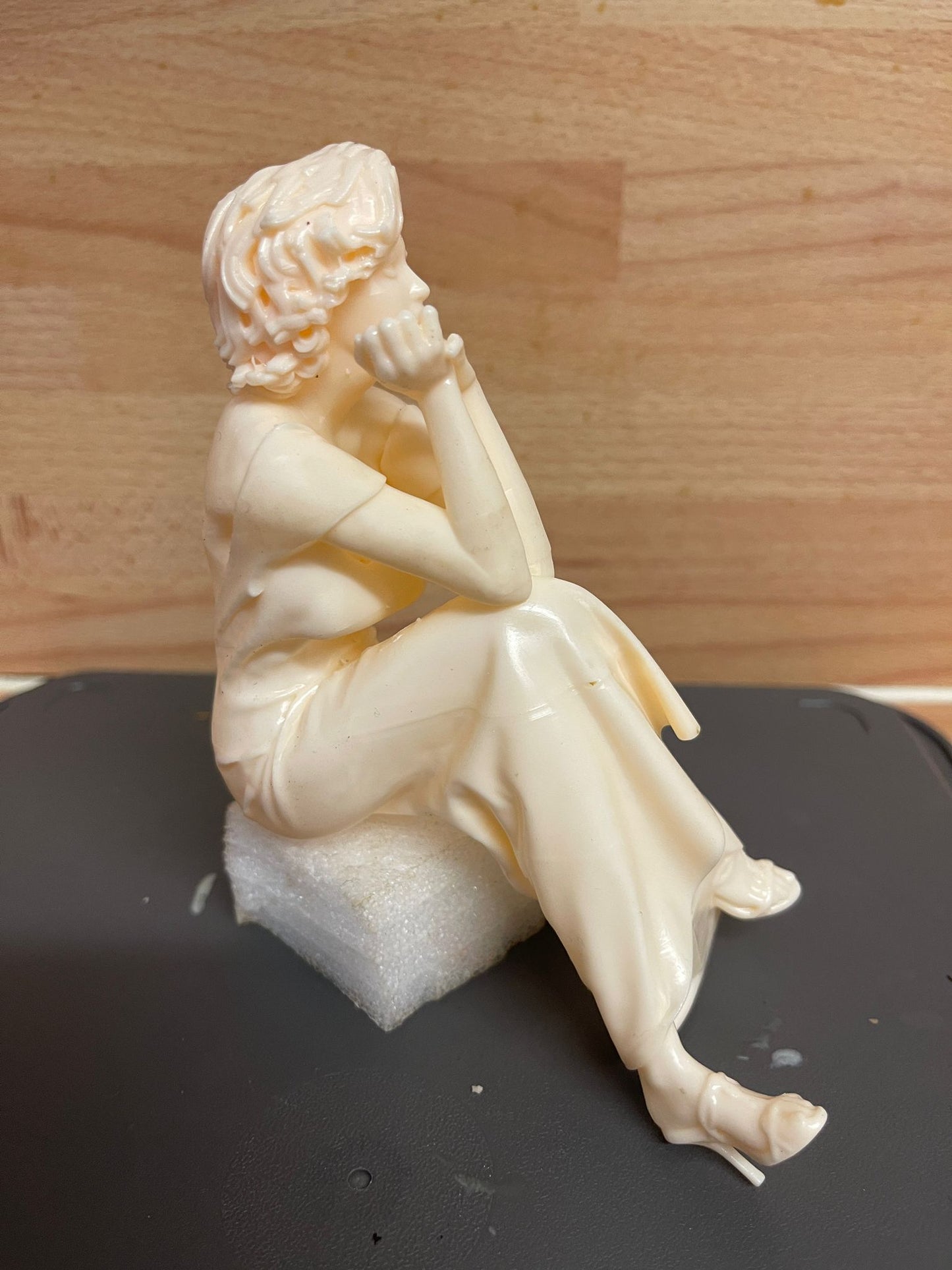 W64 – Woman in Evening Dress Sitting in Thought | Scale Model Female Figure