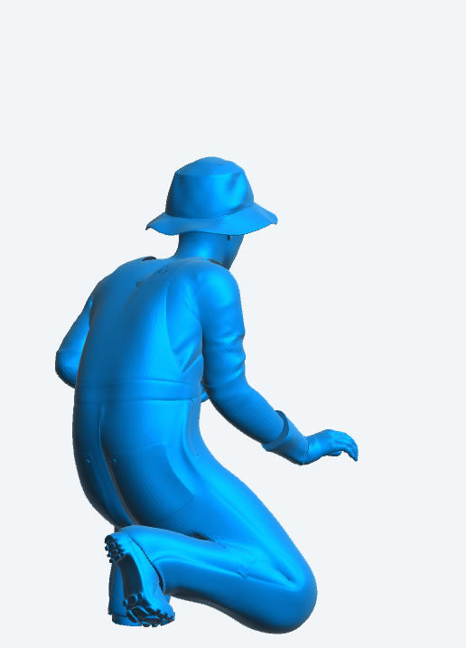 TG71 – Multi-Scale Model Crew Figure: Kneeling Fishing Boat Crewman with Fish