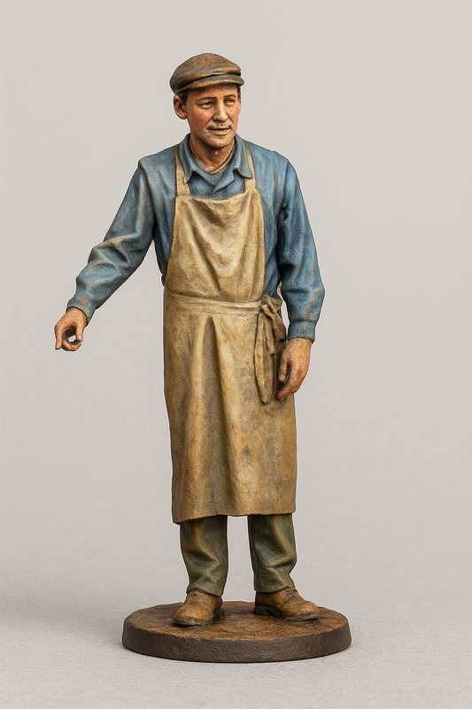 TG94 “Danny Boy” Herring Drifter Crewman – Flat Cap & Apron, Gutting Fish