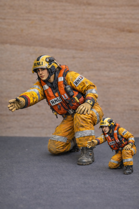 R1 Female  Lifeboat Rescue Crew Model Figure – Dynamic Action Pose Unpainted