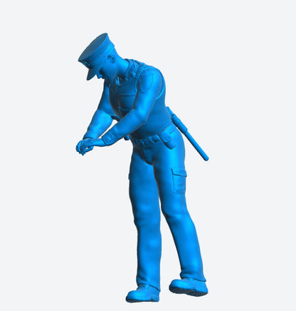 EMS1 European Police Officer – Unpainted Scale Model Figure (Multi-Scale)