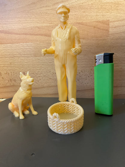 German Shepherd dog for Military, Security, or Civilian Dioramas A42