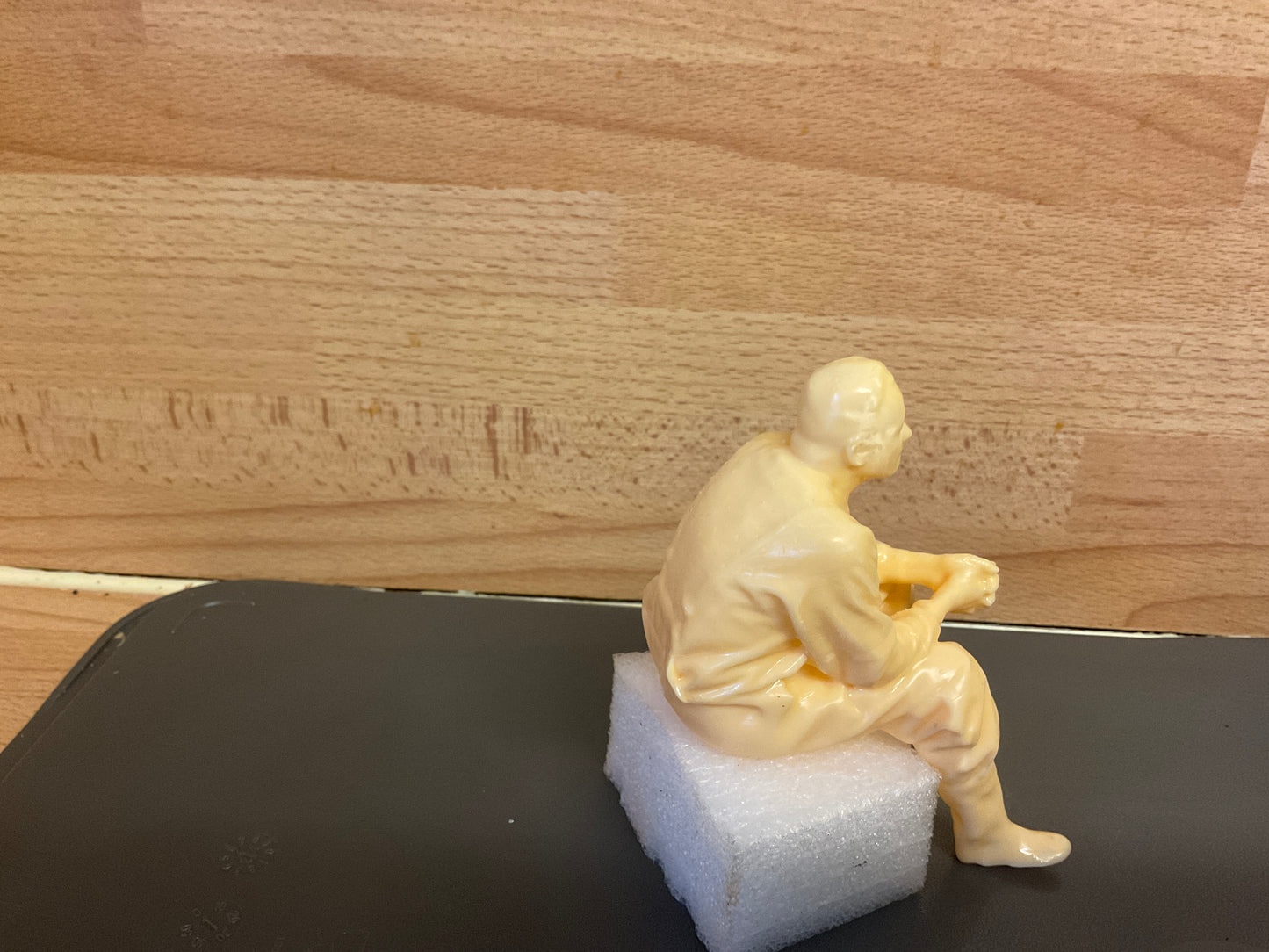 Seated fisherman figure for modern fishing boats, trawlers & RC models TG47