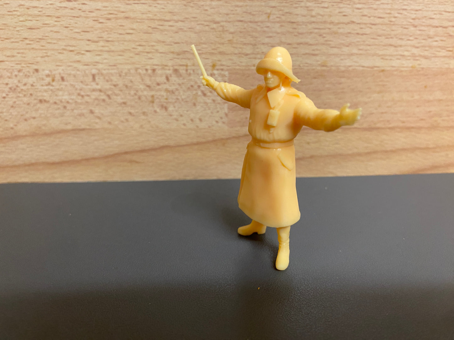 TG59 Classic Lifeboat Crew Figure – Colin Archer Style with Flare, Sou’wester, Waterproof Coat, and Seaboot