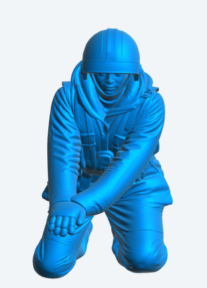 R11 – Female RNLI Lifeboat Crew Performing CPR Unpainted part of a set