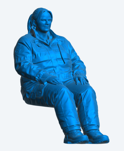 C26 Weibliche Krankenwagenbesatzung Beifahrerfigur – Sitzende Pose Unbemalt