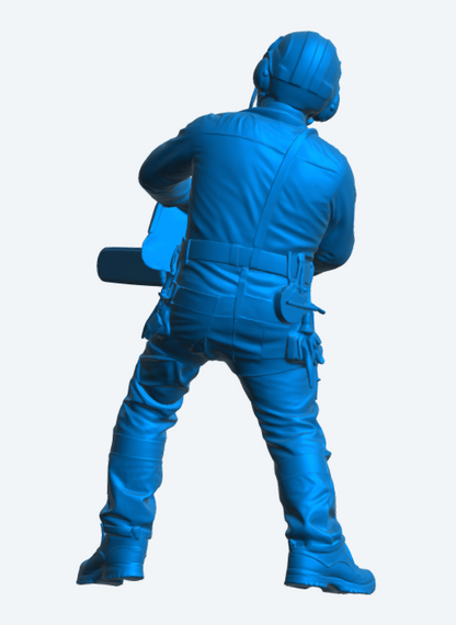 M115 Tree Surgeon Figure – Chainsaw Operator with Safety Gear Unpainted