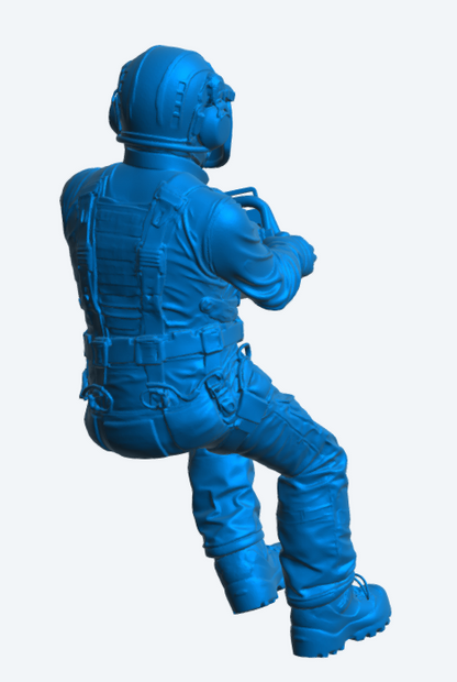 M116 Suspended Tree Surgeon Figure – Chainsaw Operator Aloft Unpainted