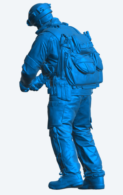 EMS46 Mountain Rescue Technician – High-Altitude Response Figure Unpainted