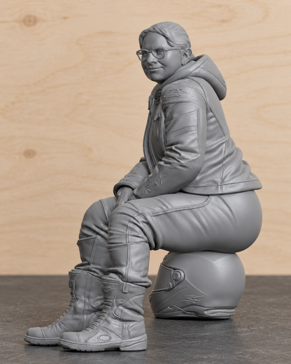 B9 Tamiya 1/12 Seated Female Biker Rest Break Figure  Unpainted Multi-Scale Motorcycle Figure