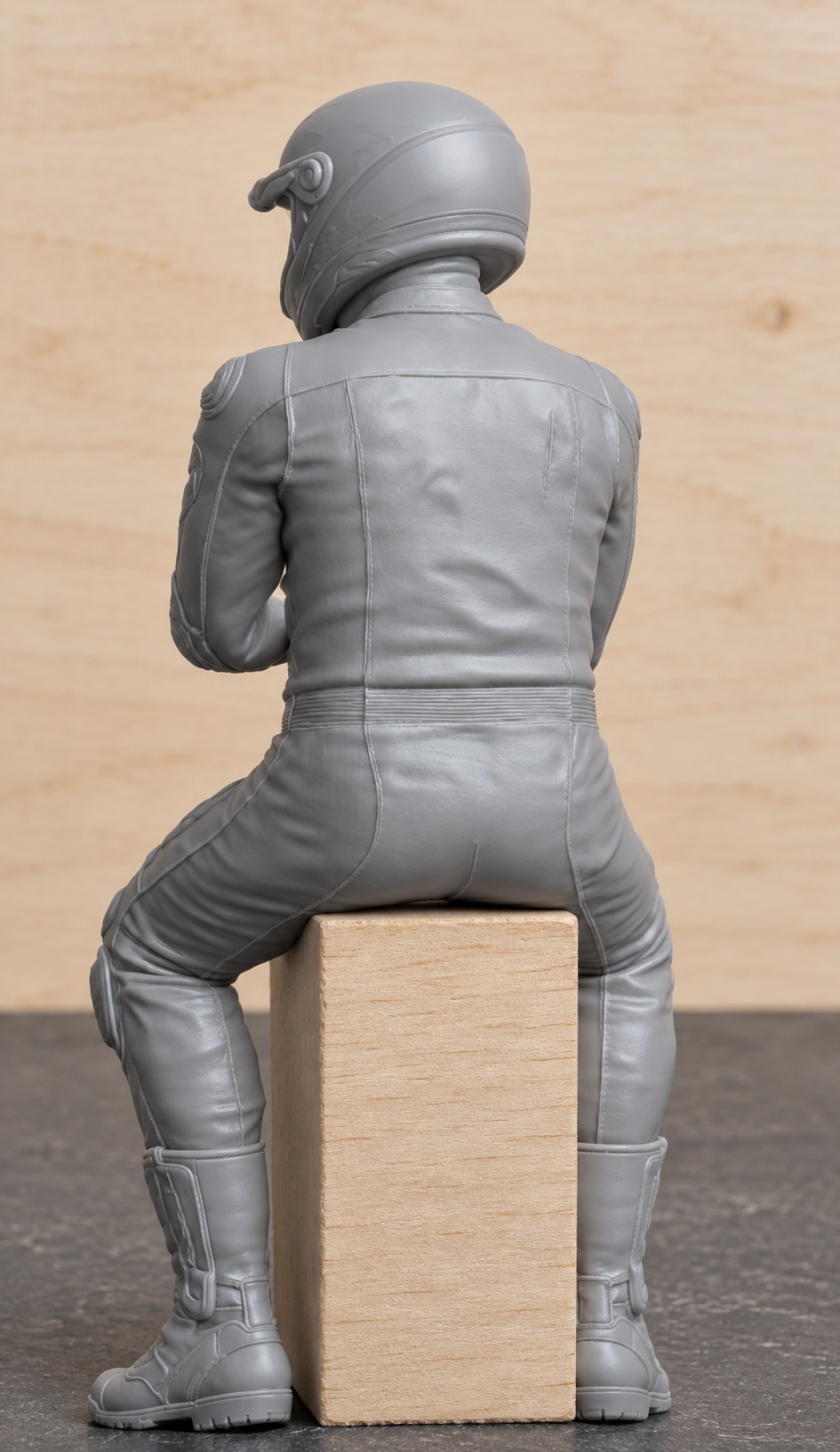 B14 Seated Helmeted Sportbike Rider Figure | Unpainted Multi-Scale Motorcycle Figure