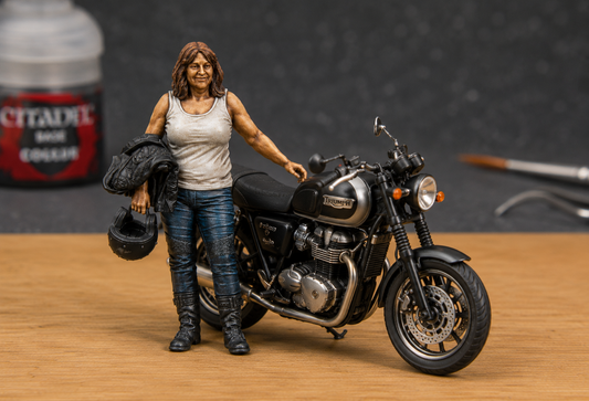 B18 Meng 1:9  Female Biker Carrying Helmet & Jacket | Unpainted Model Figure