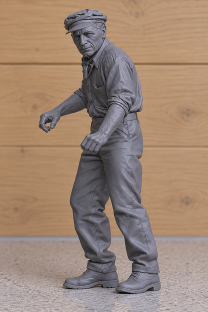 TG134 Mr Allnut – African Queen Inspired 1/12 Multi Scale Model Boat Crew Figure