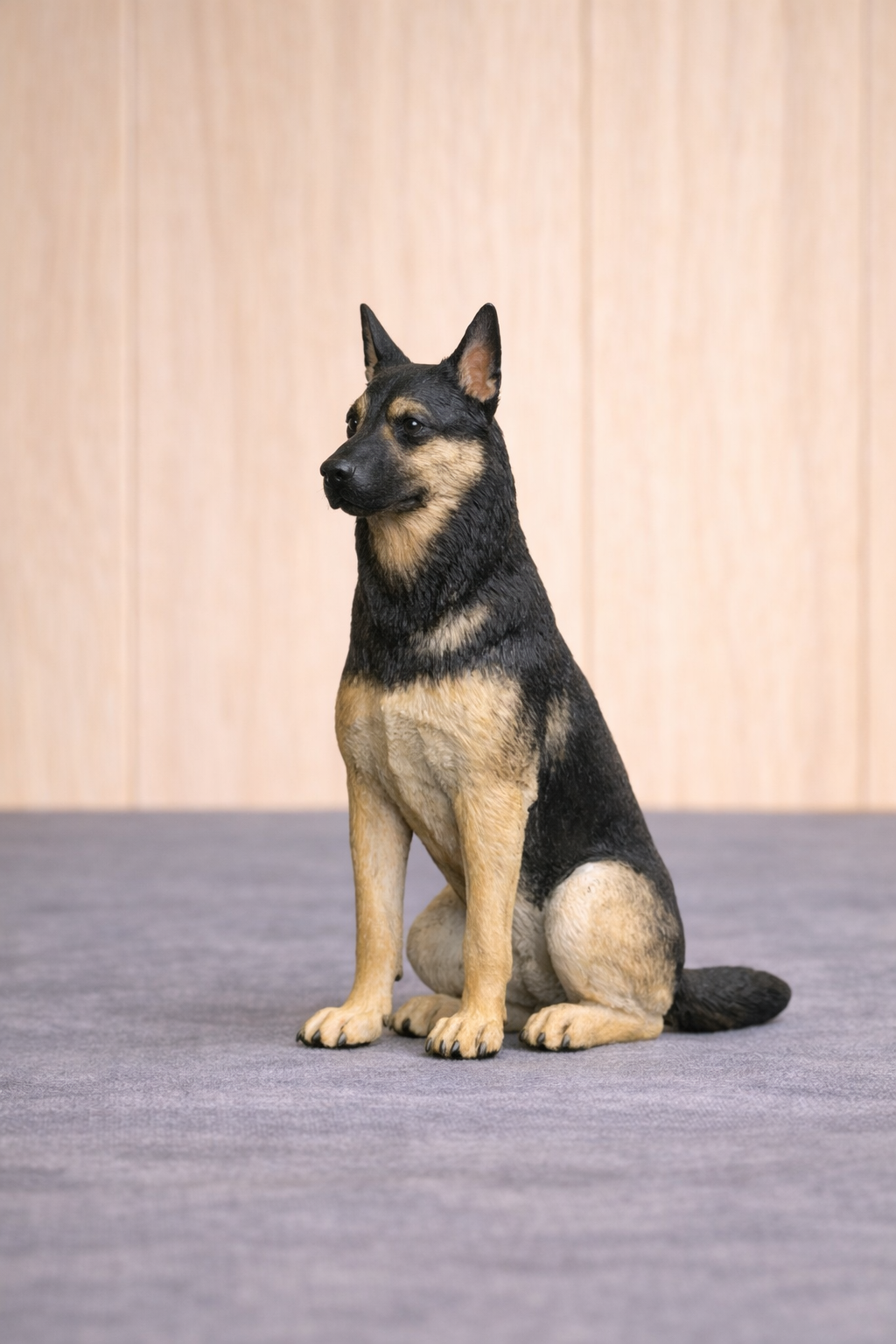 A91 Unpainted Scale Model Short-Haired German Shepherd Dog