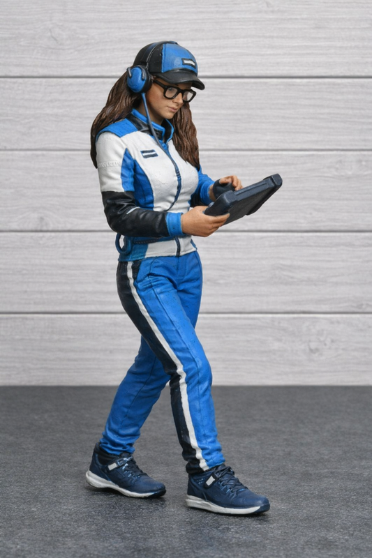 C30 WEC GT Renningenieur – Tablet-Datenauswerter Unlackierte Figur