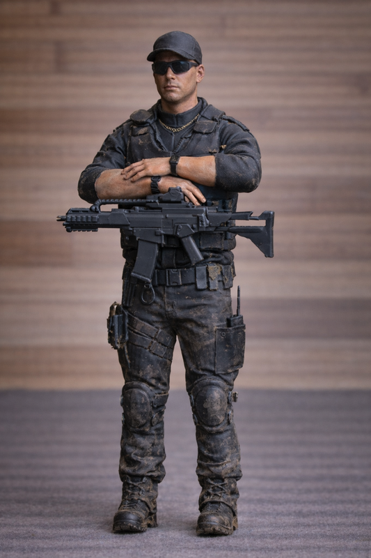 EMS 13 – Armed Police Officer Model Figure Arms Crossed, Standing Pose Unpainted