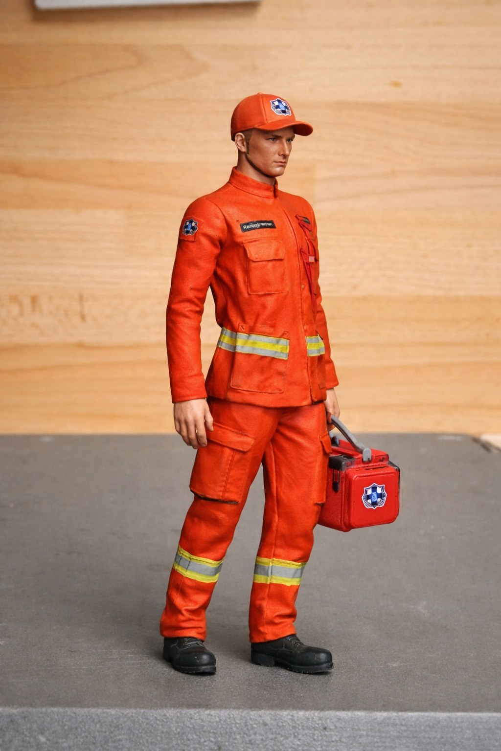 EMS27 Unpainted Paramedic Standing with First Response Bag and Cap