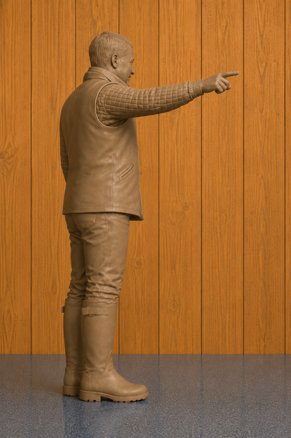 L32 Young Cotswolds Diddly Squat Farmer Unpainted Resin Miniature Figure