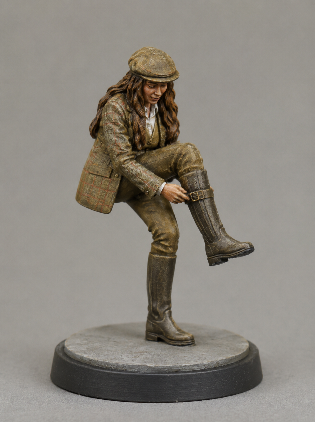 L8 Female Pulling On Boots Figure – Country Sports Preparation Scene Unpainted