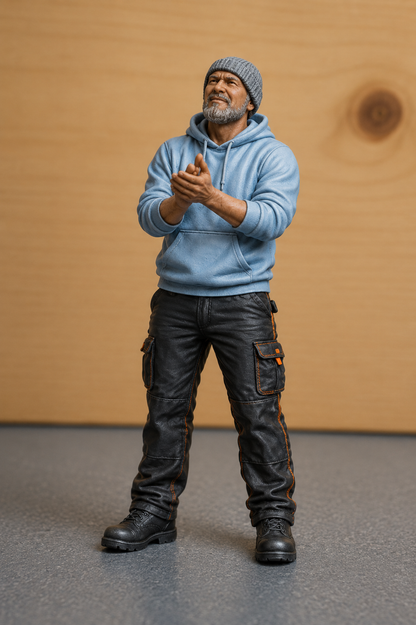 M121 Scale Model Workman or Crew Figure Laughing and Clapping – Hoodie and Beanie – Multi Scale – Unpainted
