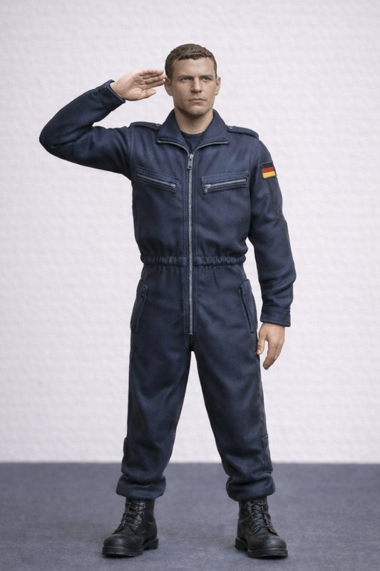 N1 Modern Male Crew Figure – Unpainted, Multi-Scale, Saluting