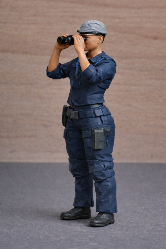 N15 Modern Female Naval Crew Figure – Tactical Gear, Beret, Looking Through Binoculars – Unpainted Multi-Scale