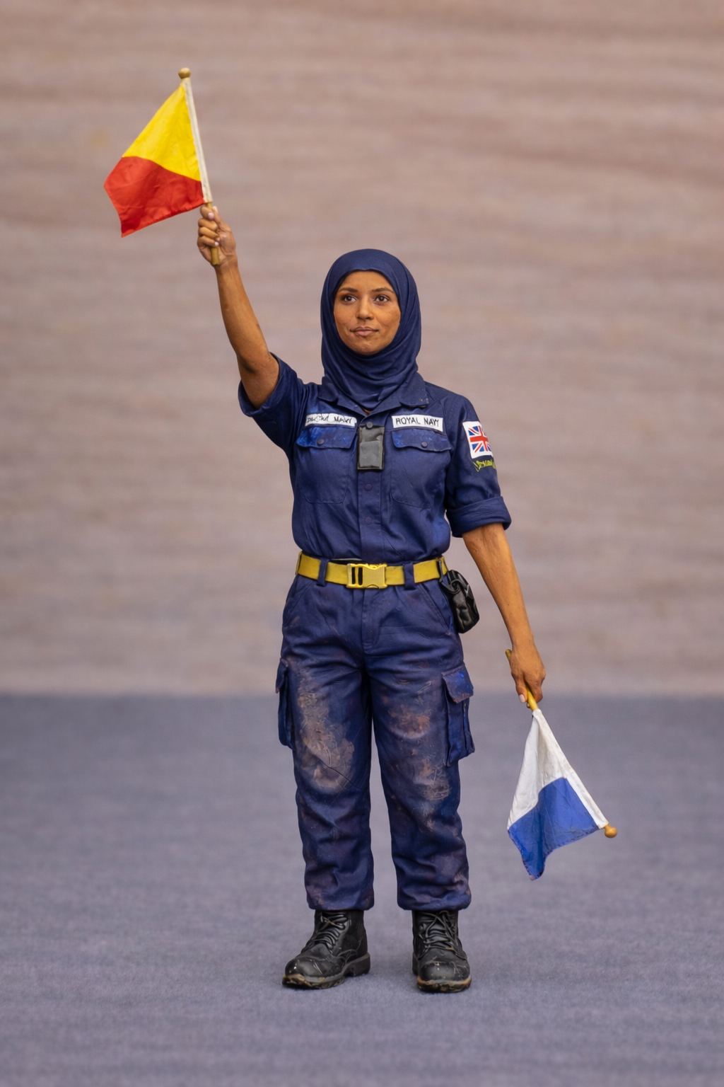N34 Female Royal Navy Signal Crew Figure (Hijab) – Unpainted Multi-Scale Model