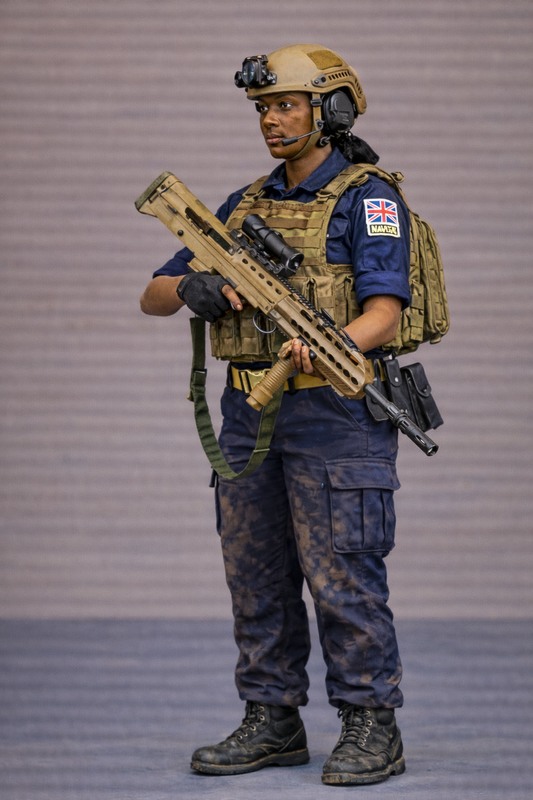 N36 Female Royal Navy Crew Figure – Rifle at Port – Unpainted Multi-Scale Model