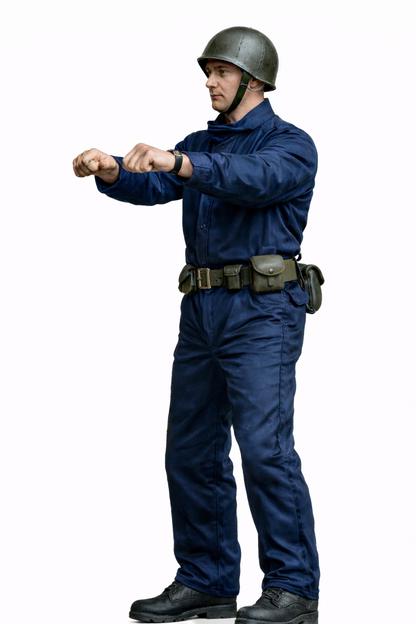 N77 Maßstabgetreue Modellfigur – Kanonenbesatzung der Royal Navy in Anti-Flash-Ausrüstung, unlackiert