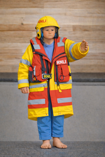 R9 – Future Lifeboat Crew – Child Figure Unpainted
