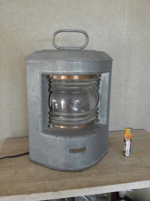 SA87 – Scale Model Copper Triangular Navigation Light