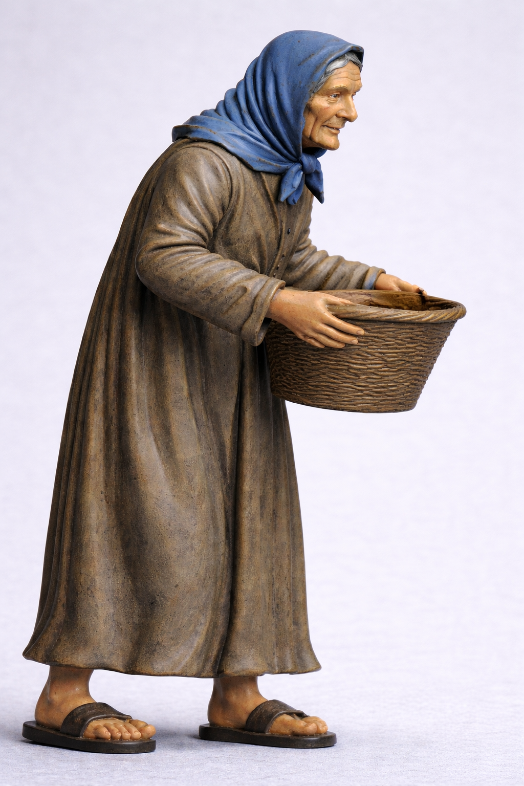 TG114 Older Herring Woman – Headscarf & Basket UNPAINTED