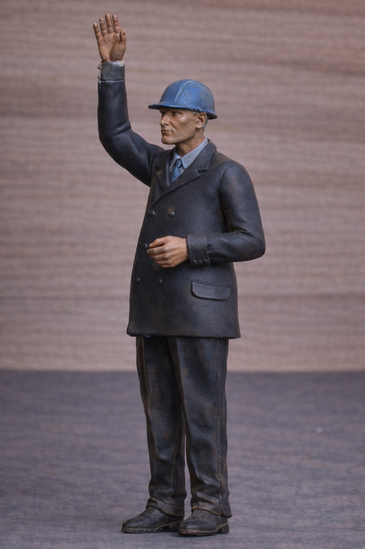 TG38B – Scale Model Crew Figure in Suit Hard Hat Unpainted