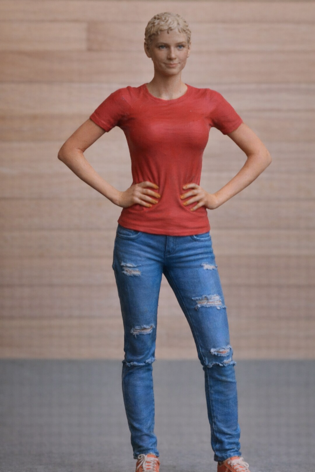 W21  Scale Model Figure Angry Woman Unpainted