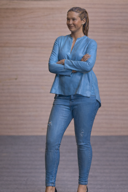 W38  Scale Diecast Car Figure | Smart Casual Woman Unpainted