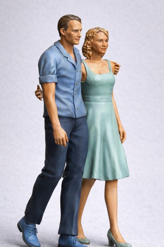 W68 Walking Couple with Arms Linked – UNPAINTED
